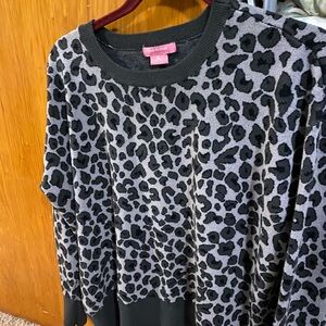Isaac Mizrahi Black and Gray Animal Print Sweater